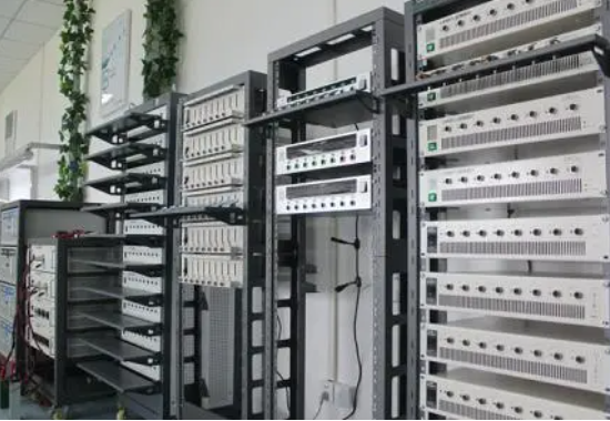 固態(tài)電池測(cè)試設(shè)備.png 固態(tài)電池測(cè)試設(shè)備.png